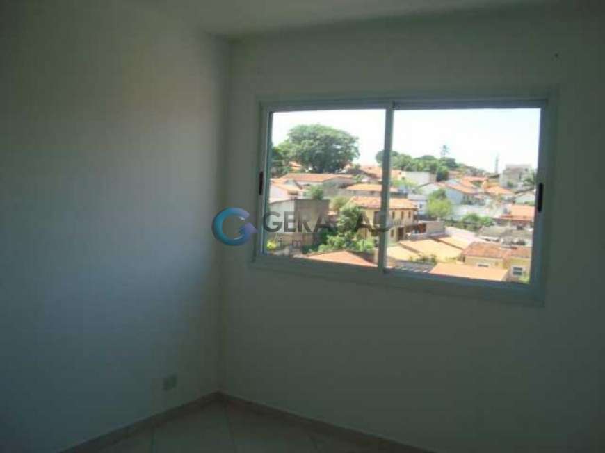 Apartamento com 2 Quartos para Alugar, 56 m² por R$ 680/Mês Jardim Bela Vista, São José dos Campos - SP