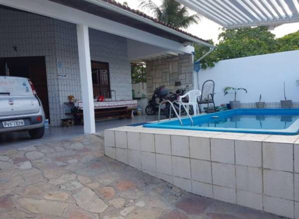 Casa com 4 Quartos à Venda, 360 m² por R$ 550.000 Bessa, João Pessoa - PB