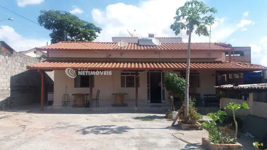 Casa com 3 Quartos à Venda, 120 m² por R$ 580.000 Rua Domingos José Belém, 246 - Vila Belém, Contagem - MG
