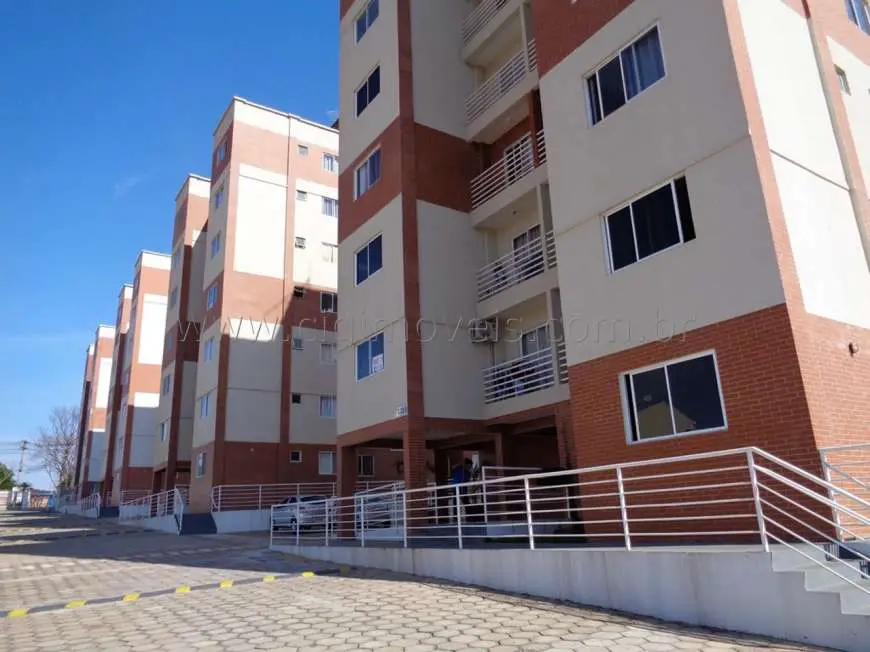 Apartamento com 2 Quartos à Venda, 57 m² por R$ 160.000 Setor Santos Dumont, Aparecida de Goiânia - GO