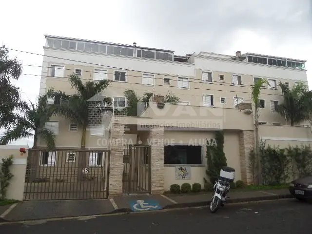 Apartamento com 3 Quartos para Alugar, 79 m² por R$ 700/Mês Santa Mônica, Uberlândia - MG