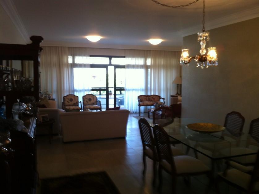 Apartamento com 4 Quartos à Venda, 220 m² por R$ 1.500.000 Praia do Canto, Vitória - ES