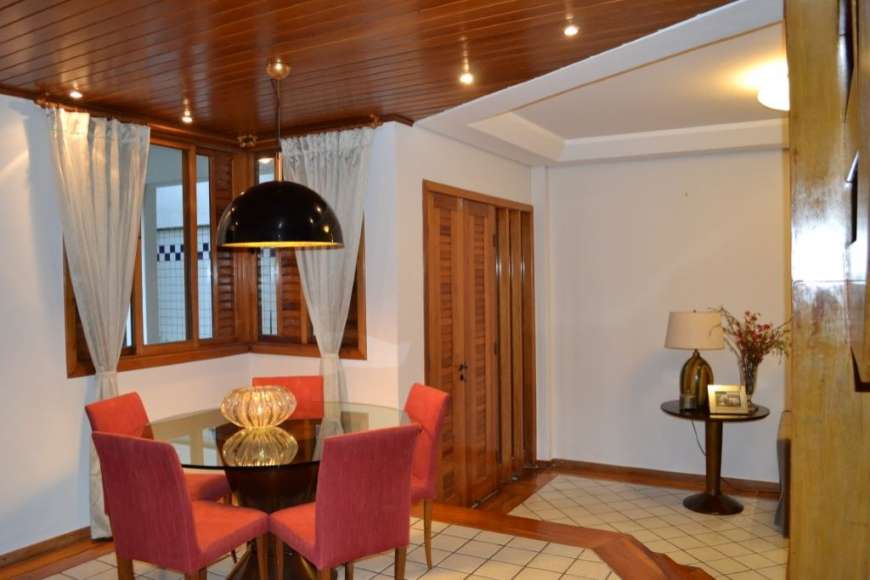 Casa com 4 Quartos à Venda, 335 m² por R$ 2.400.000 Rua Doutor Darcy Monteiro - Mata da Praia, Vitória - ES