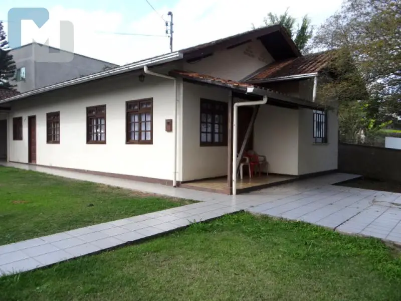 Casa com 3 Quartos à Venda, 130 m² por R$ 380.000 Rua Bruno Roedel, 34 - Velha, Blumenau - SC