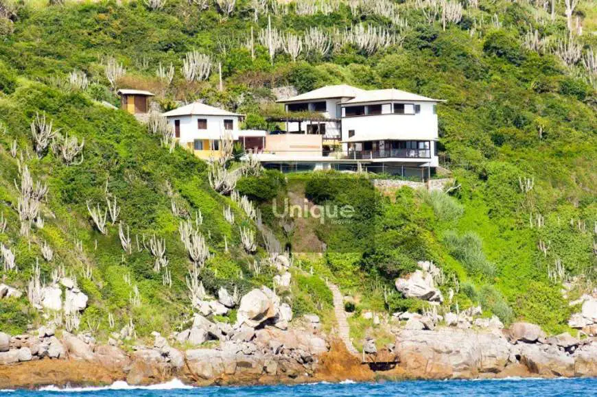 Casa com 4 Quartos à Venda, 400 m² por R$ 3.100.000 Rua Tartarugas - Pontal do Atalaia, Arraial do Cabo - RJ