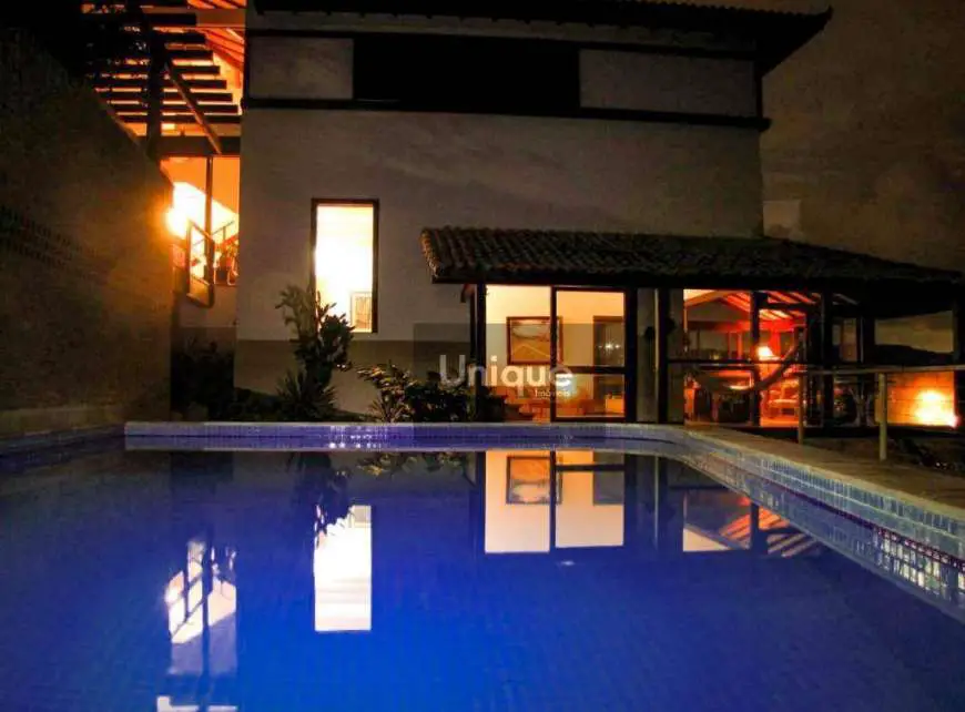 Casa com 4 Quartos à Venda, 400 m² por R$ 3.100.000 Rua Tartarugas - Pontal do Atalaia, Arraial do Cabo - RJ