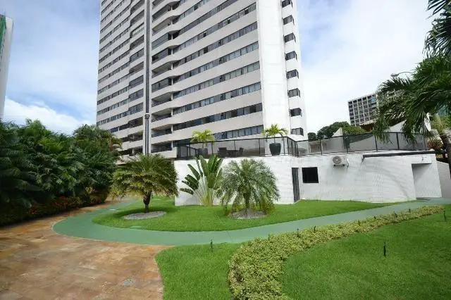 Apartamento com 4 Quartos para Alugar, 215 m² por R$ 6.000/Mês Avenida Dezessete de Agosto, 742 - Casa Forte, Recife - PE