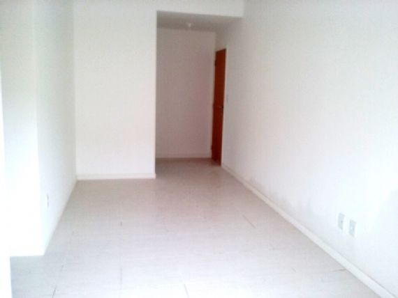 Apartamento com 3 Quartos para Alugar, 75 m² por R$ 800/Mês Santa Paula II, Vila Velha - ES