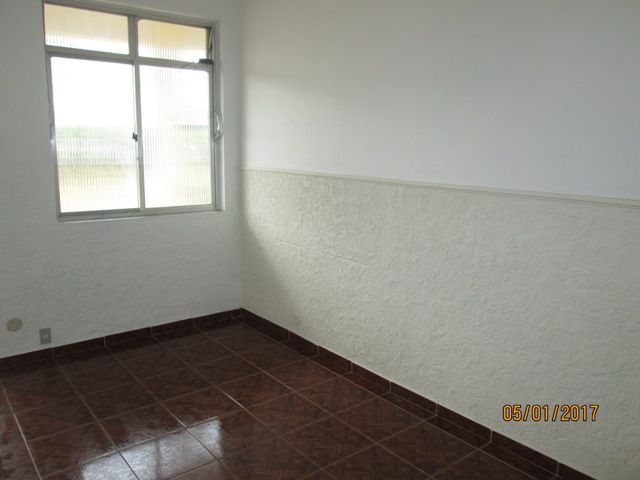 Kitnet com 1 Quarto para Alugar, 45 m² por R$ 600/Mês Rua Vaz da Costa, 20 - Inhaúma, Rio de Janeiro - RJ