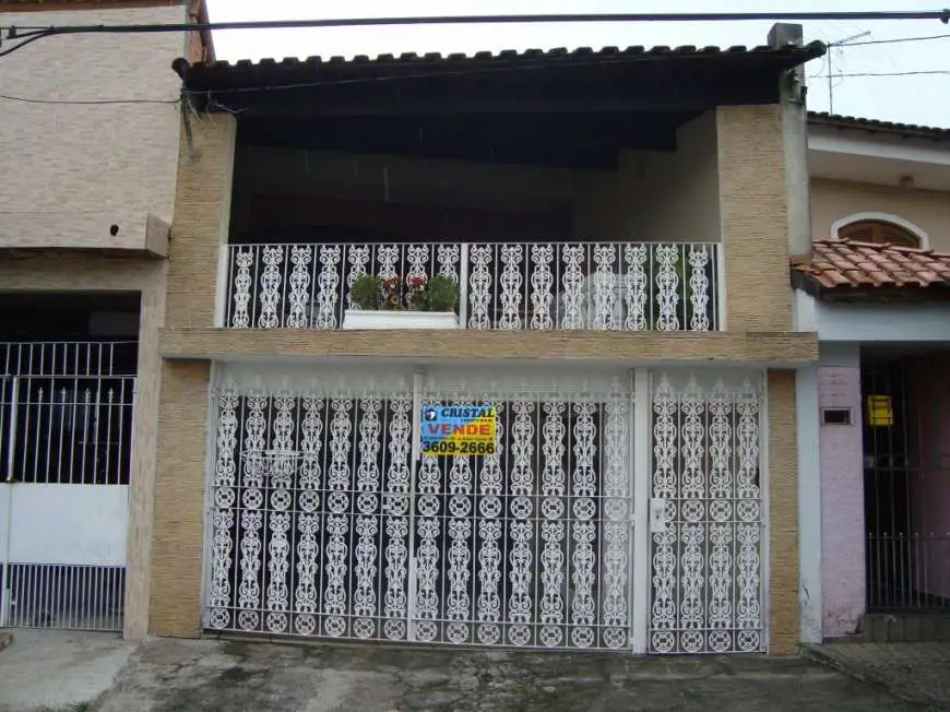 Casa com 2 Quartos à Venda, 160 m² por R$ 400.000 Parque Santa Teresa, Carapicuíba - SP