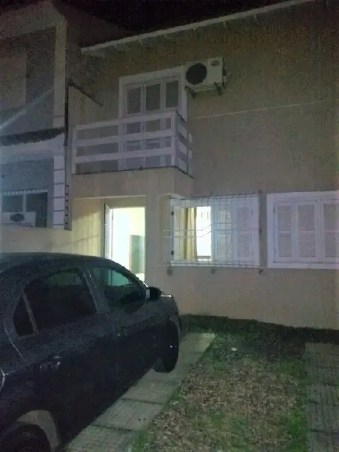 Sobrado com 2 Quartos para Alugar, 77 m² por R$ 770/Mês Rubem Berta, Porto Alegre - RS