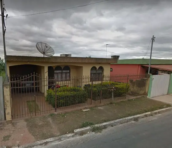 Casa com 3 Quartos à Venda, 136 m² por R$ 225.000 Bom Repouso, Betim - MG