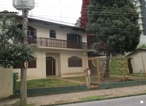 Casa com 4 Quartos para Alugar, 227 m² por R$ 3.000/Mês Rua Visconde de Mauá - Pio X, Caxias do Sul - RS