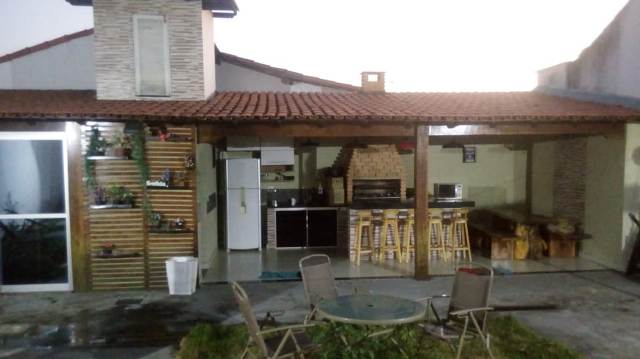 Casa com 3 Quartos à Venda, 220 m² por R$ 530.000 Rua Esmeraldas - Santa Luzia, Contagem - MG