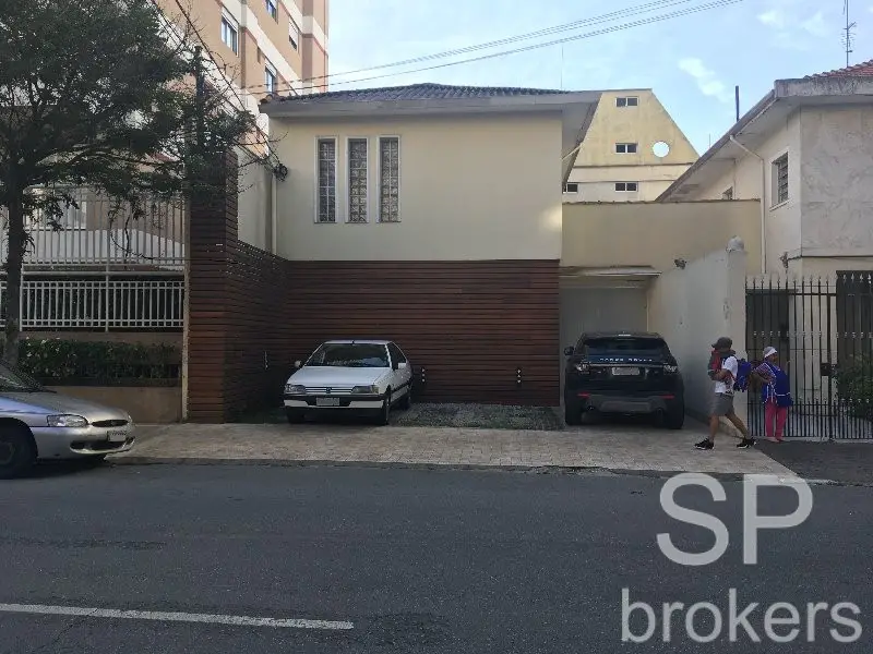 Casa para Alugar, 500 m² por R$ 18.000/Mês Alameda Iraé - Moema, São Paulo - SP