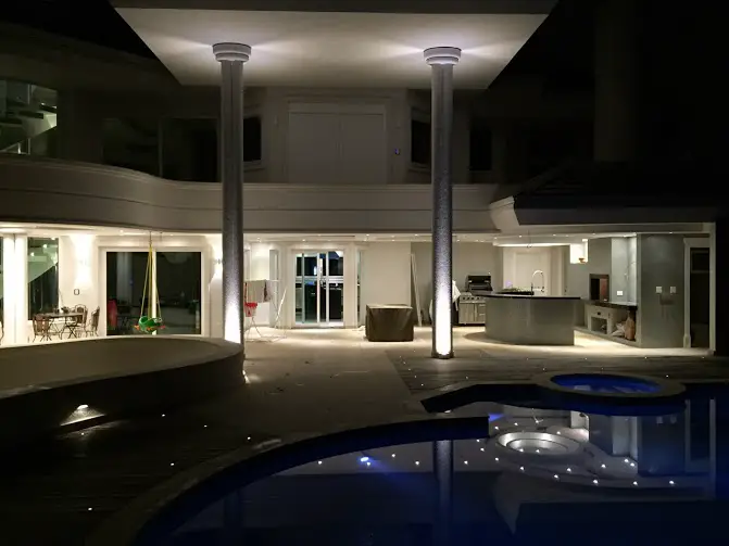 Casa de Condomínio com 7 Quartos à Venda, 1300 m² por R$ 15.000.000 Avenida Cândido Hartmann - Santo Inácio, Curitiba - PR