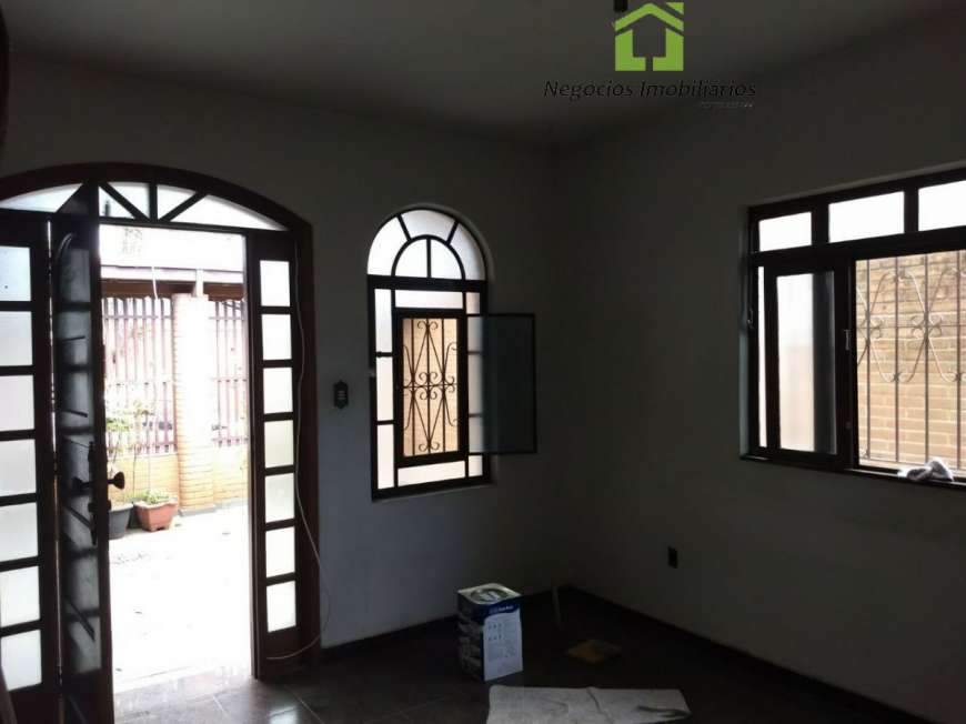 Casa com 2 Quartos para Alugar por R$ 1.700/Mês Vila Ema, São José dos Campos - SP