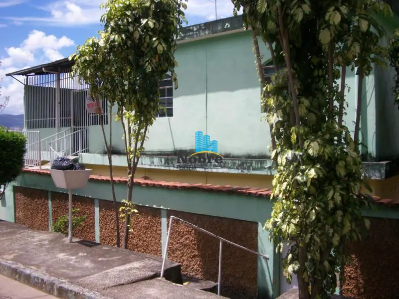 Casa com 4 Quartos à Venda por R$ 330.000 Rua Rore Carvalho, 281 - Lindéia, Belo Horizonte - MG
