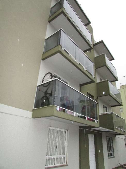 Apartamento com 2 Quartos para Alugar, 46 m² por R$ 580/Mês Desvio Rizzo, Caxias do Sul - RS