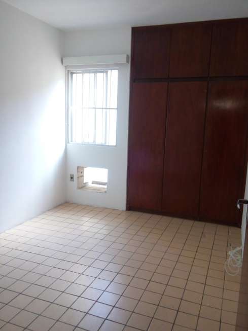 Apartamento com 3 Quartos para Alugar, 77 m² por R$ 900/Mês Rua Hélio Pradines, 974 - Ponta Verde, Maceió - AL