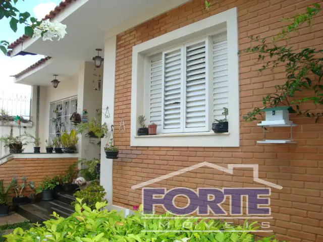 Casa com 3 Quartos à Venda, 300 m² por R$ 2.000.000 Jardim Cascatinha, Poços de Caldas - MG