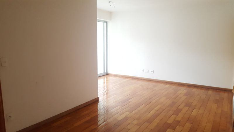Apartamento com 4 Quartos para Alugar, 105 m² por R$ 1.300/Mês Buritis, Belo Horizonte - MG