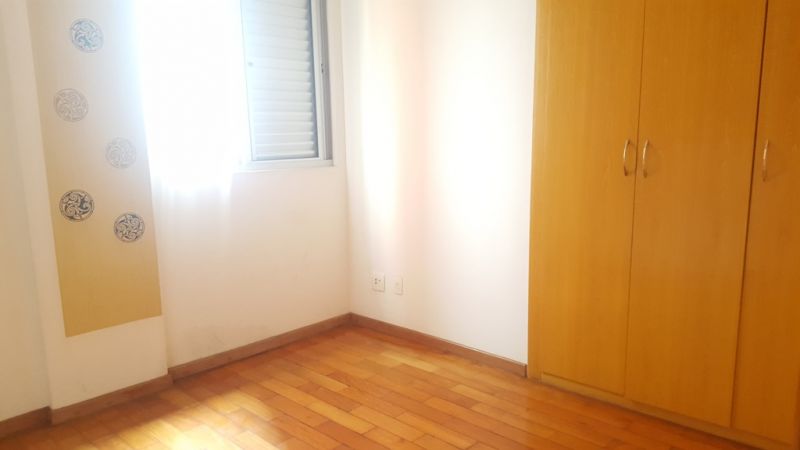 Apartamento com 4 Quartos para Alugar, 105 m² por R$ 1.300/Mês Buritis, Belo Horizonte - MG
