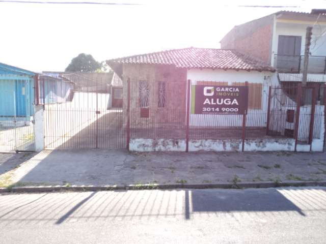 Casa com 4 Quartos para Alugar, 170 m² por R$ 1.800/Mês Avenida Toledo Piza, 139 - Sarandi, Porto Alegre - RS