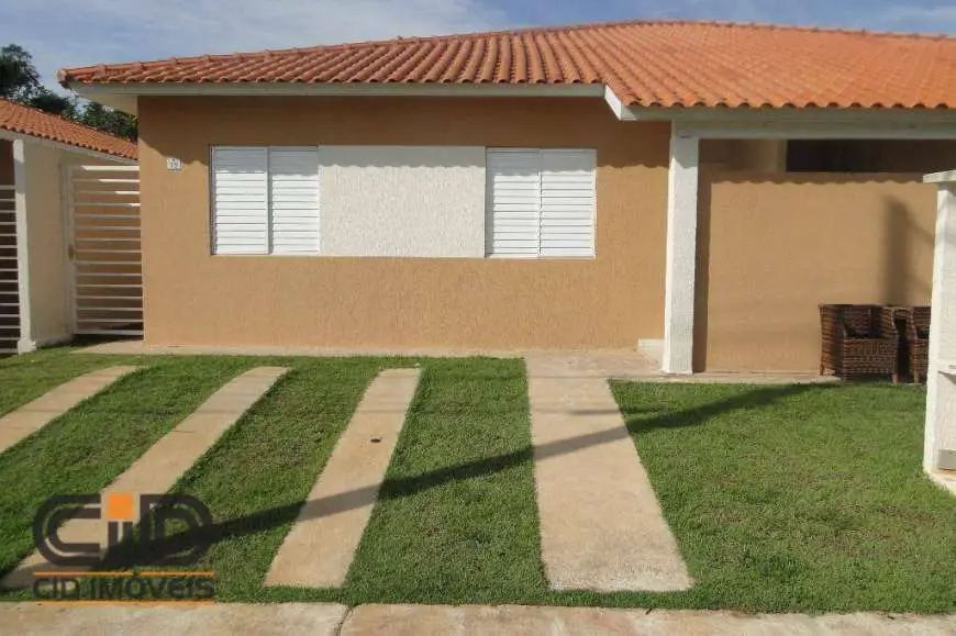 Casa de Condomínio com 3 Quartos para Alugar, 89 m² por R$ 1.800/Mês Avenida das Palmeiras, 225 - Jardim Imperial, Cuiabá - MT