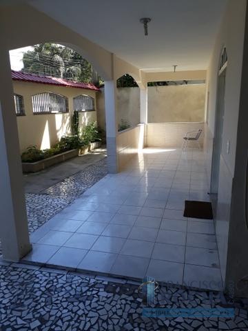 Casa com 4 Quartos à Venda, 300 m² por R$ 680.000 Praia de Itaparica, Vila Velha - ES