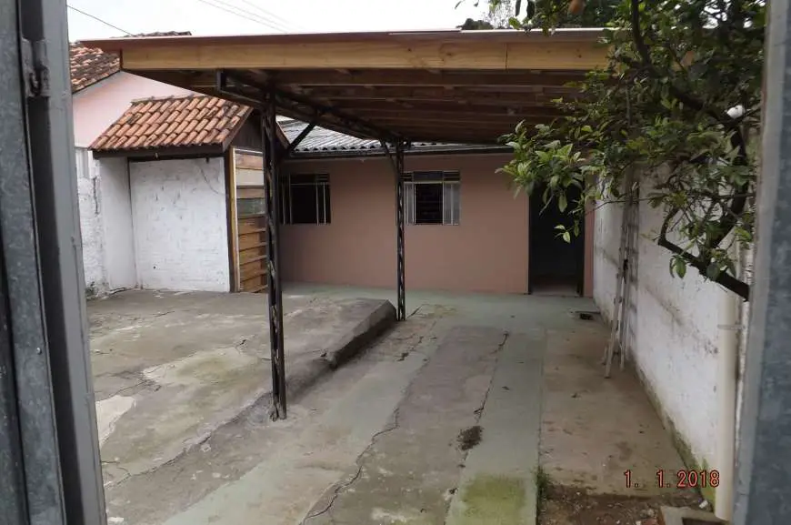 Casa com 2 Quartos para Alugar, 54 m² por R$ 950/Mês Rua João Gbur, 633 - Santa Cândida, Curitiba - PR
