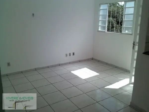 Kitnet com 1 Quarto para Alugar, 40 m² por R$ 690/Mês Rua da Fé - Jardim Primavera, Cuiabá - MT
