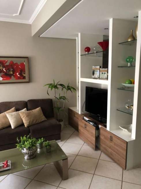 Casa de Condomínio com 3 Quartos à Venda, 126 m² por R$ 440.000 Monte Castelo, Campo Grande - MS