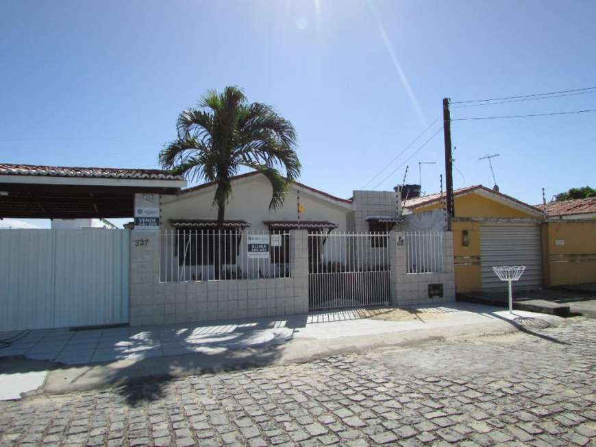 Apartamento com 4 Quartos para Alugar, 170 m² por R$ 1.300/Mês Rua das Sobrálias, 327 - Emaús, Parnamirim - RN