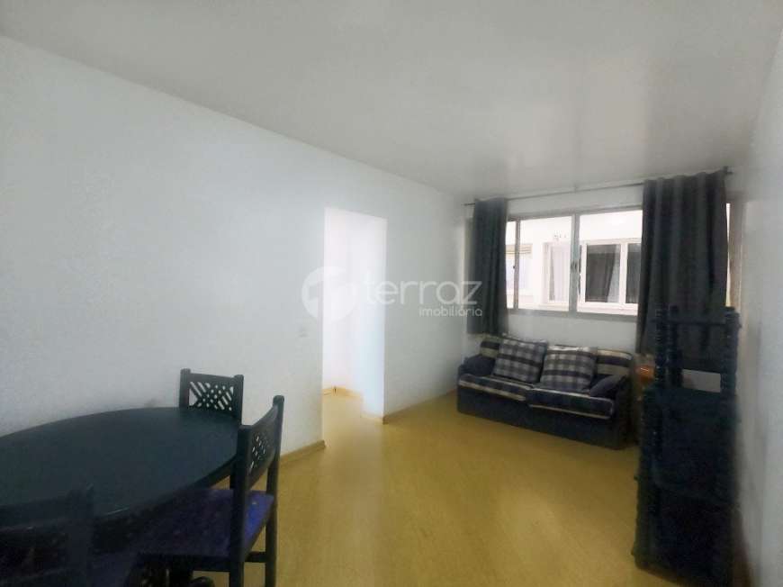 Apartamento com 1 Quarto para Alugar, 45 m² por R$ 1.300/Mês Centro, Florianópolis - SC