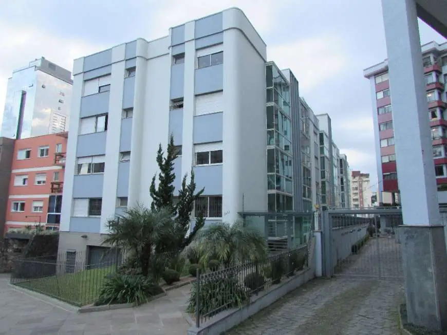 Apartamento com 2 Quartos para Alugar, 100 m² por R$ 880/Mês Centro, Caxias do Sul - RS