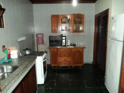 Casa com 3 Quartos à Venda, 90 m² por R$ 850.000 Rua Jaime Vignoli, 88 - Praia Grande, Arraial do Cabo - RJ