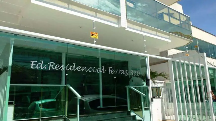 Apartamento com 3 Quartos para Alugar, 130 m² por R$ 2.500/Mês Rua Doutor Bueno, 370 - Imbetiba, Macaé - RJ