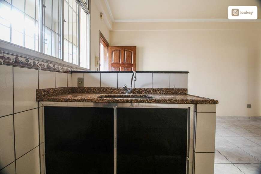 Apartamento com 1 Quarto para Alugar, 20 m² por R$ 950/Mês Rua Jacuí, 1184 - Floresta, Belo Horizonte - MG