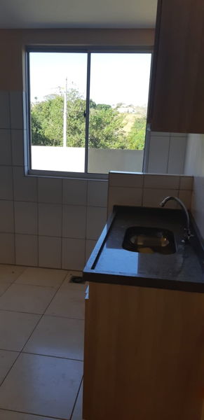 Apartamento com 2 Quartos para Alugar por R$ 850/Mês Rua RC 1 - Residencial Canaa, Rio Verde - GO