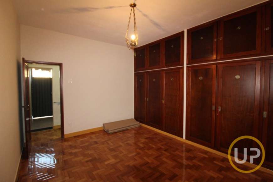 Casa com 3 Quartos para Alugar, 250 m² por R$ 4.900/Mês Rua dos Andes - Prado, Belo Horizonte - MG