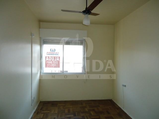 Apartamento com 1 Quarto para Alugar, 28 m² por R$ 650/Mês Rua Artigas, 106 - Petrópolis, Porto Alegre - RS