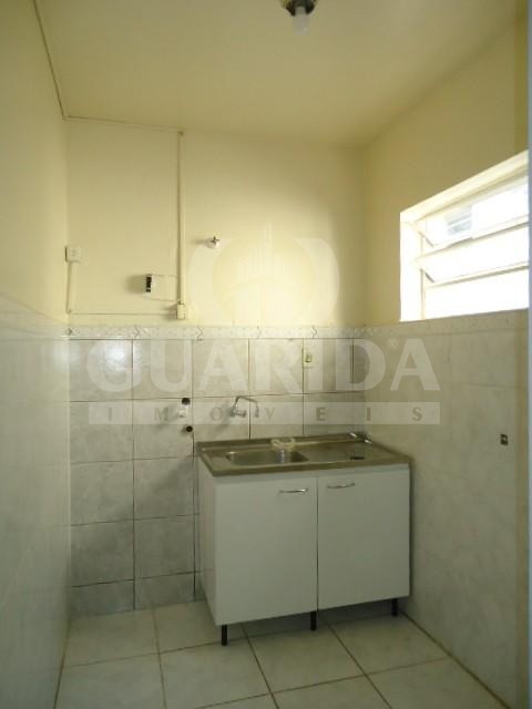 Apartamento com 1 Quarto para Alugar, 28 m² por R$ 650/Mês Rua Artigas, 106 - Petrópolis, Porto Alegre - RS