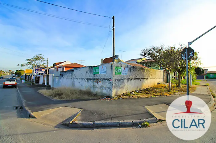Lote/Terreno com 2 Quartos para Alugar, 168 m² por R$ 1.500/Mês Xaxim, Curitiba - PR