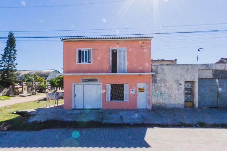 Casa com 2 Quartos para Alugar, 89 m² por R$ 1.000/Mês Rua Álvaro Chaves, 1 - Centro, Pelotas - RS