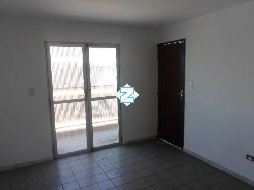 Apartamento com 2 Quartos para Alugar, 75 m² por R$ 650/Mês Avenida Muniz Falcão, 205 - Barro Duro, Maceió - AL