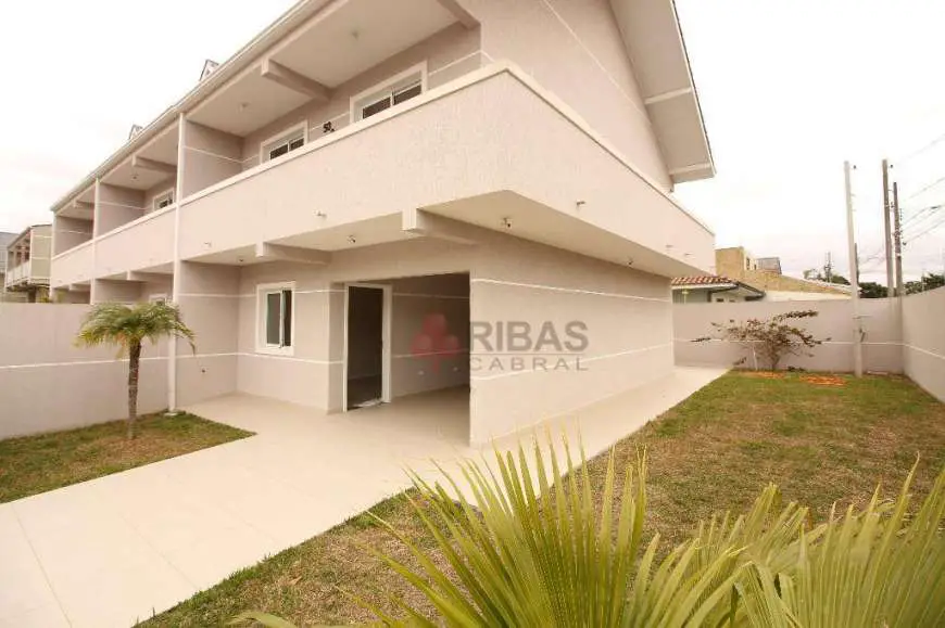 Sobrado com 4 Quartos para Alugar, 170 m² por R$ 2.250/Mês Rua Sebastião Rodrigues dos Santos, 50 - Guabirotuba, Curitiba - PR