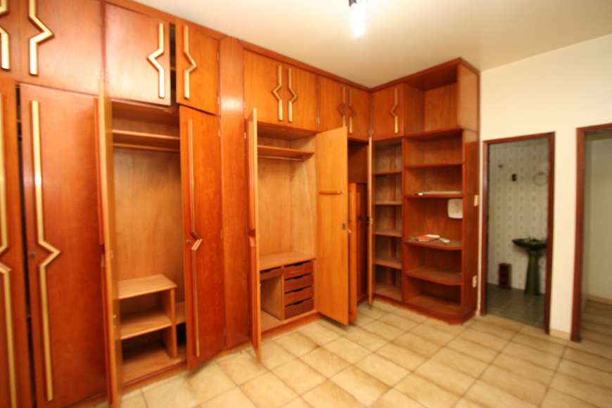 Casa com 4 Quartos à Venda, 300 m² por R$ 470.000 Rua São Benedito, 764 - Lixeira, Cuiabá - MT