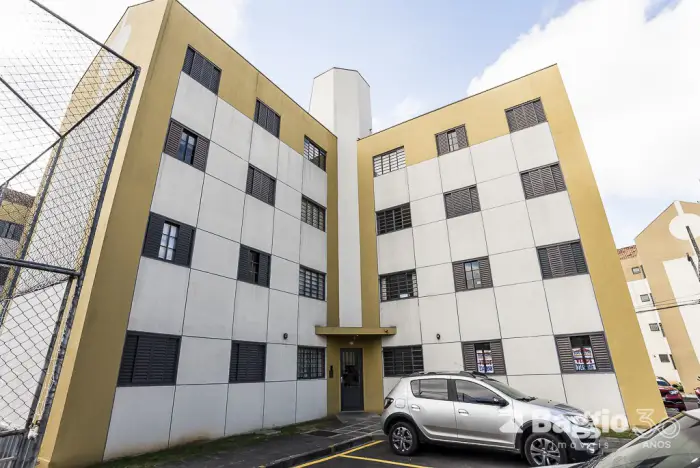 Apartamento com 3 Quartos para Alugar, 52 m² por R$ 690/Mês Rua João Dembinski - Cidade Industrial, Curitiba - PR