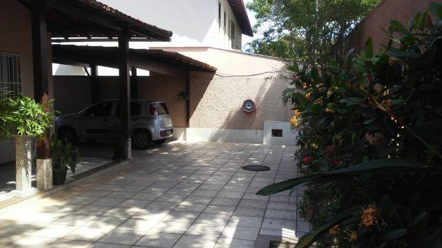 Casa com 3 Quartos à Venda, 300 m² por R$ 1.380.000 Avenida Desembargador Dermeval Lyrio, 10 - Mata da Praia, Vitória - ES